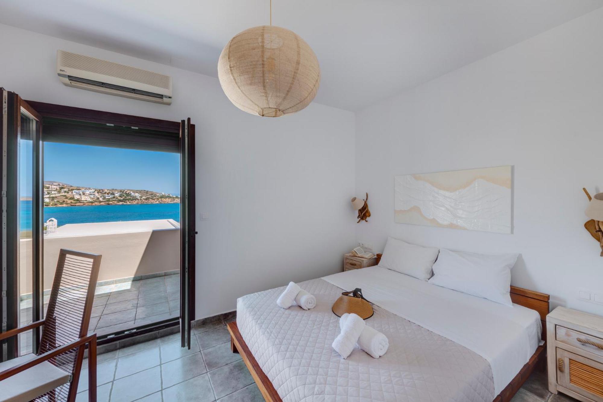 Lalari Beach Suites Vári Exterior foto
